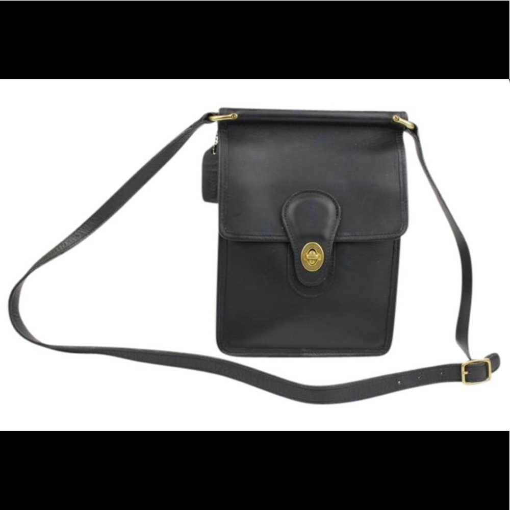 Vintage Coach Small Leather Rectangle Cross Body